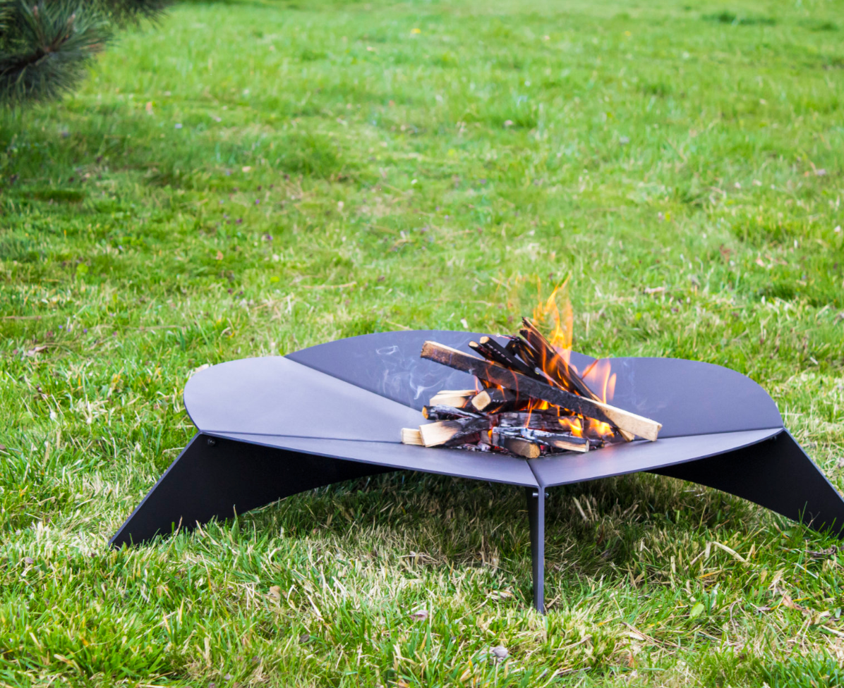 NENU Modern Unico Fireplace Pit Garden Hearth Black Steel Outdoor